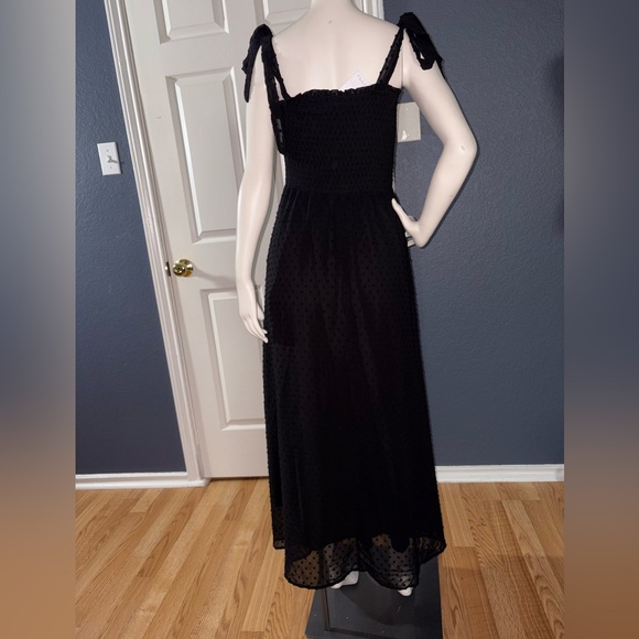 Pretty garden Black Ruched Sleeveless Maxi Dress size small tie shoulder flowy - Picture 10 of 14